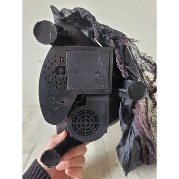 Gemmy large AS IS  animated skeleton face Halloween prop decor scary - Picture 16 of 16